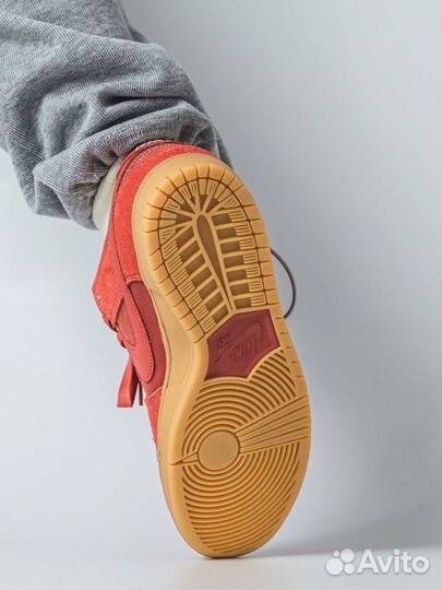 Кроссовки Nike SB Dunk low Red Gum
