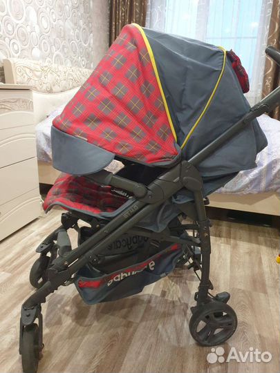 Прогулочная коляска трость