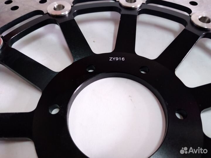 Диск тормозной передний черный на Honda CBR F VFR F,CBR RR,VTR F