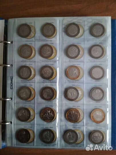 Альбом с коллекцией монет