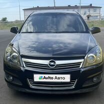 Opel Astra 1.8 AT, 2012, 179 000 км, с пробегом, цена 800 000 руб.