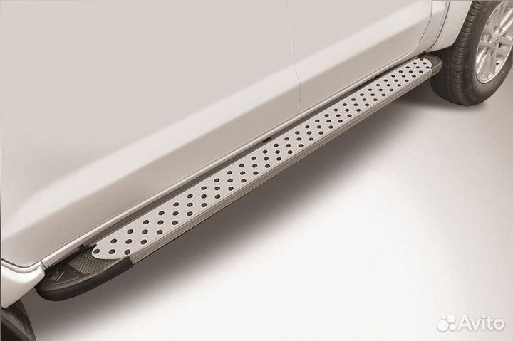 Пороги алюминиевые Toyota hilux (2015)
