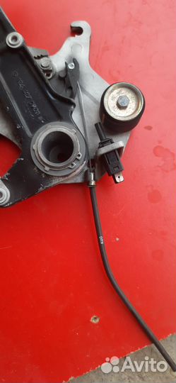 Педаль. Трос стояночного тормоза