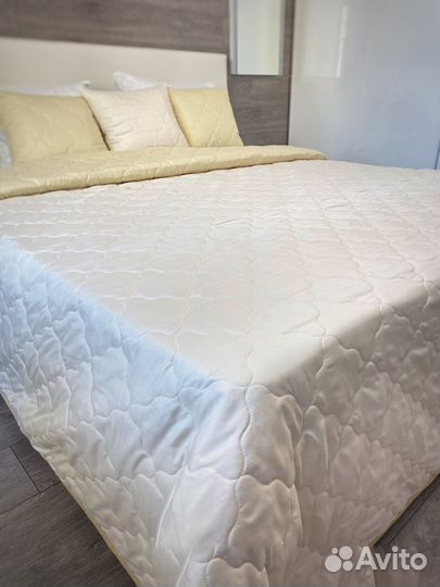 Покрывало стеганое двустрорннее 210*240