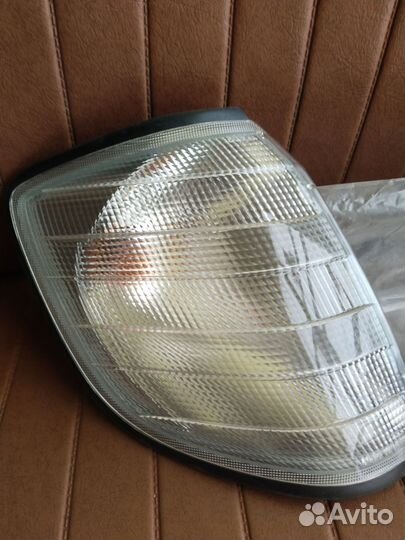 Поворот mercedes140