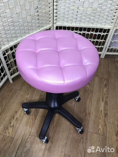 Удобный стул для мастера