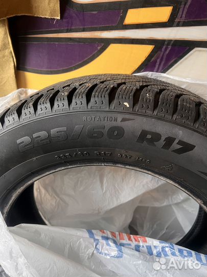 Pirelli Formula Ice 225/60 R17 28VR