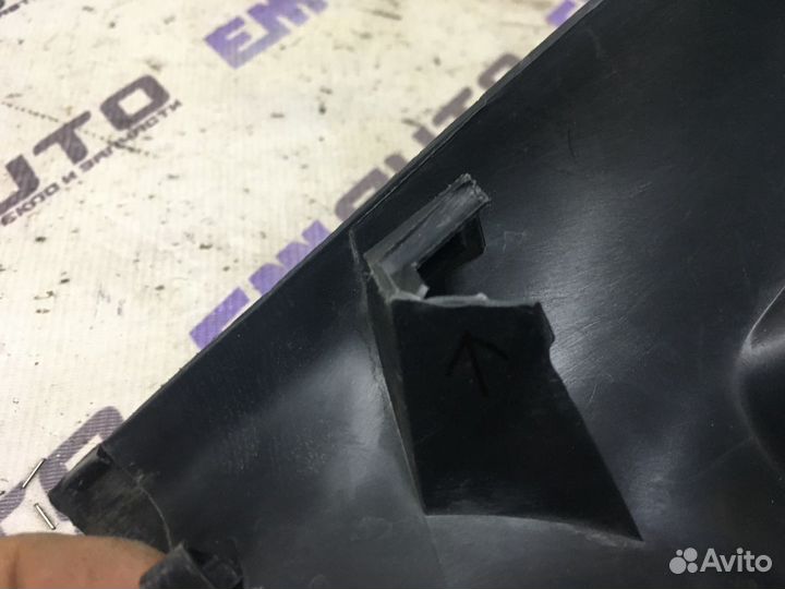 Накладка порога передняя левая Фольксваген Бора