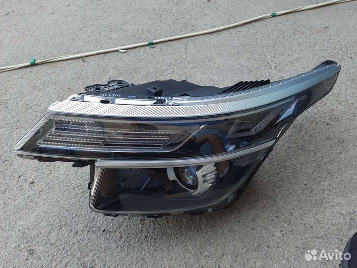Фара левая Kia Seltos