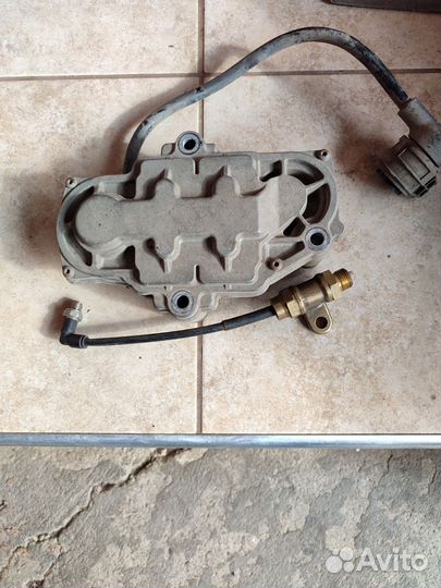 Клапан электромагнитный управления выжимным