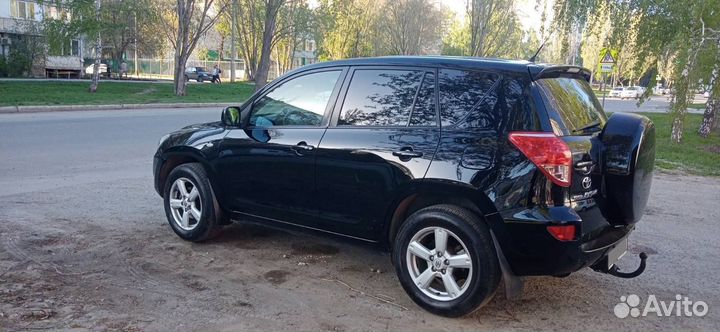 Toyota RAV4 2.0 AT, 2008, 190 000 км