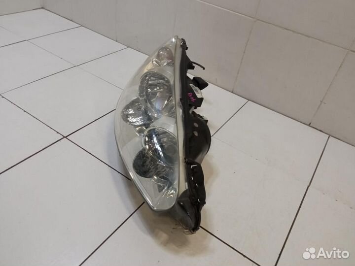 Фара правая Peugeot 308 4E 2007-2015
