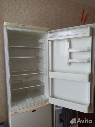 Холодильник stinol