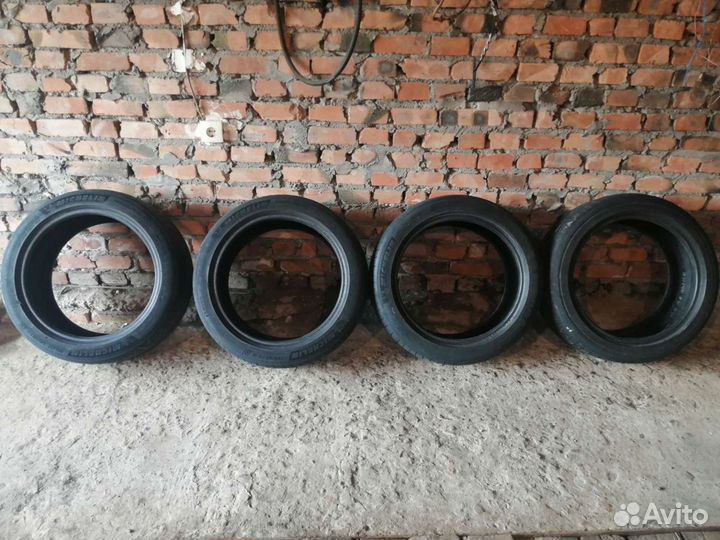 Michelin Pilot Sport 4 245/45 R18 100Y