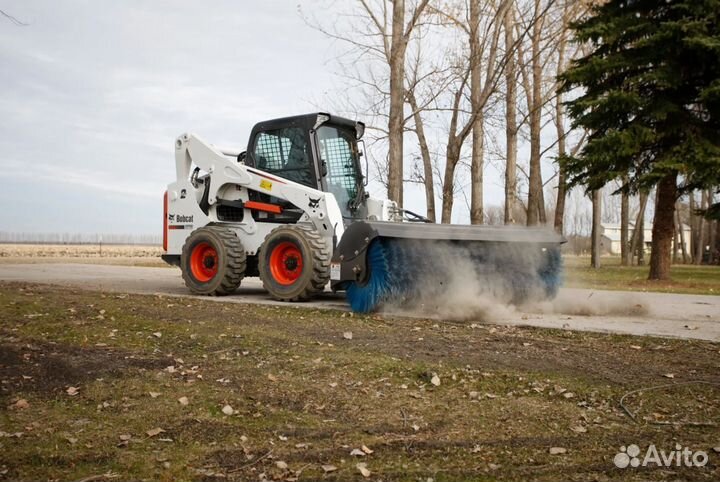 Мини-погрузчик Bobcat S770, 2023