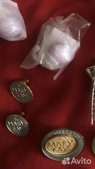 Значки mary kay