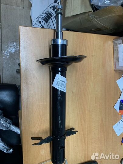 Амортизатор передний на / для Фиат