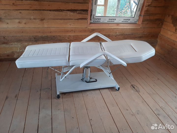 Косметологическое кресло - кушетка на гидравлике