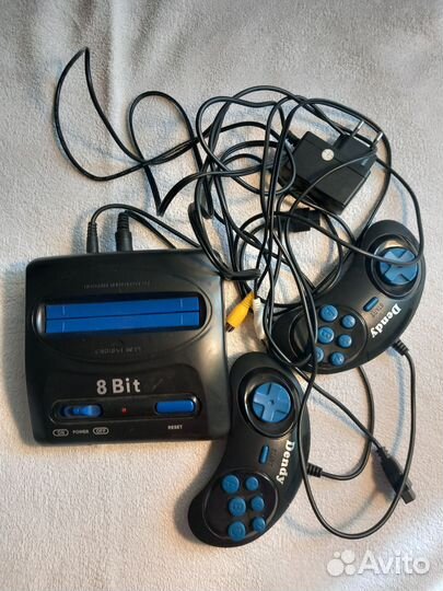 Игровая приставка dendy