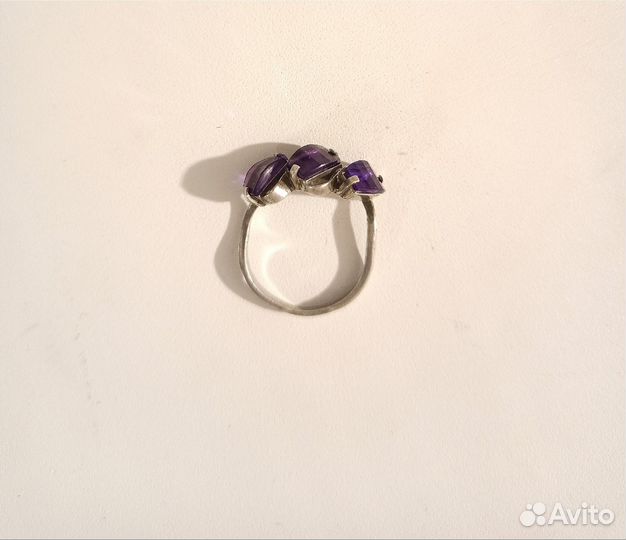 Кольцо серебряное с аметистами