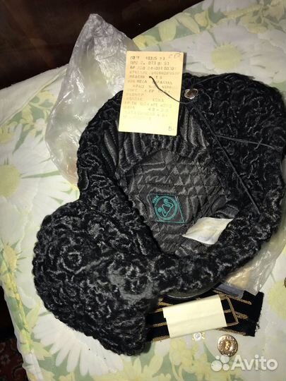 Шапка-ушанка СССР. кожа и каракуль