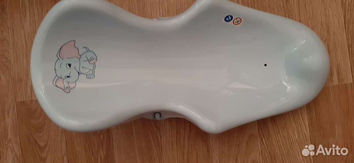 Ванночка для купания с горкой