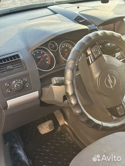 Opel Zafira 1.8 AMT, 2010, 335 000 км