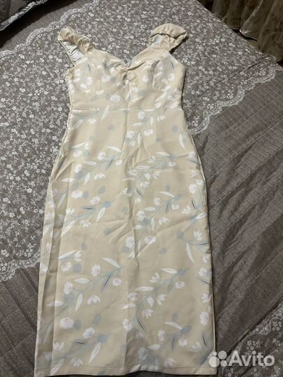 Новое платье 44 размер