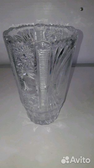 Хрустальная ваза