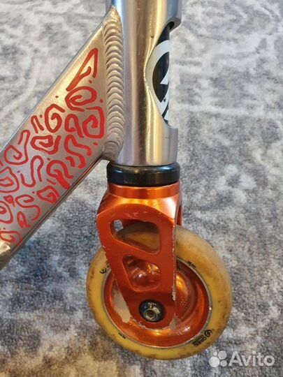 Трюковой самокат оxelo