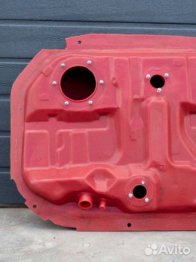 Топливный бак Mitsubishi Lancer 9