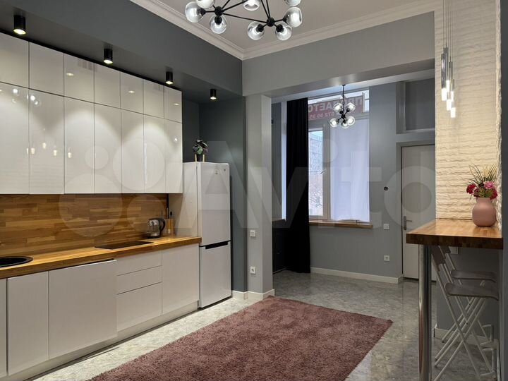 3-к. квартира, 91 м², 1/20 эт.