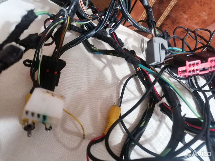 Провода на Багажник Форд Фокус 2