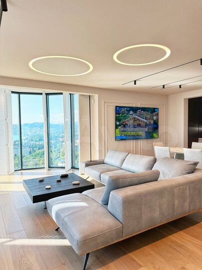 3-к. квартира, 240 м², 27/27 эт.