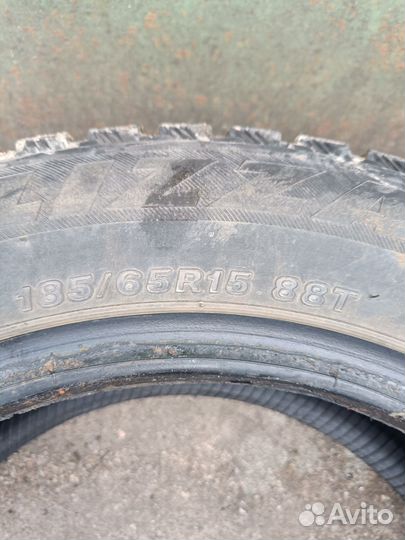 Bridgestone Blizzak Ice 185/65 R8 88
