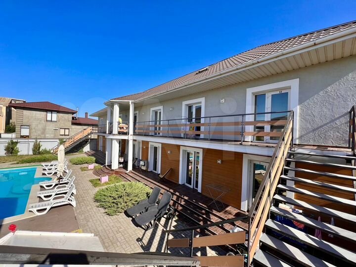 Гостиница, 900 м²