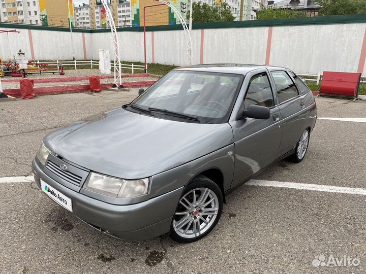 ВАЗ 2112 1.5 МТ, 2005, 270 000 км