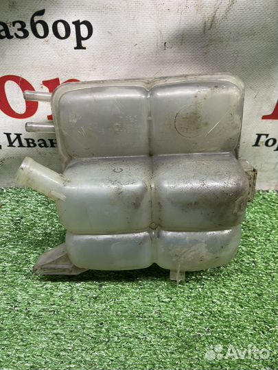 Расширительный бачок Mazda 3 bk Ford Focus 2