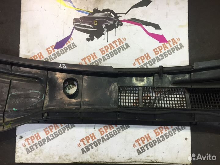 Тойота Камри Жабо дворников