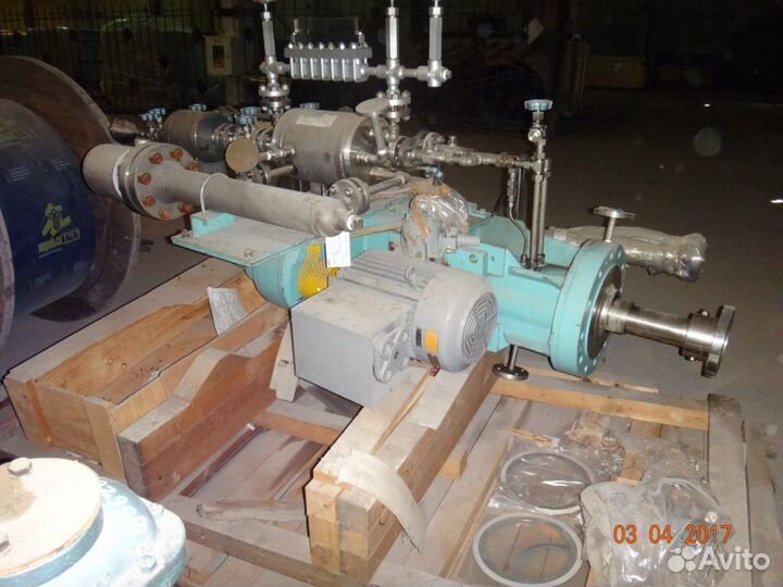 Аппарат с двухленточно-винтовой мешалкой