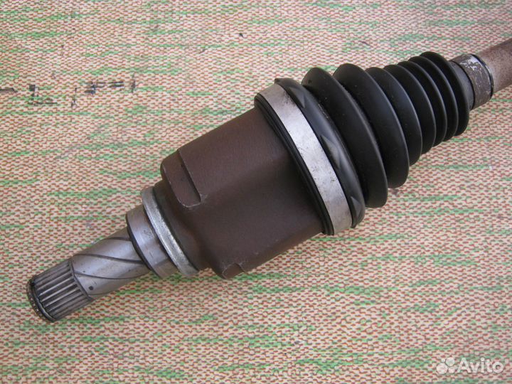 Привод левый Renault Kangoo Рено Кангу