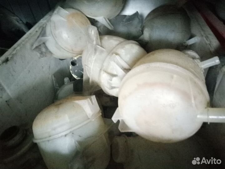 Бачек расширительный для Рено