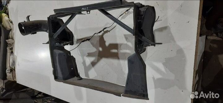 Диффузор радиатора передний Bmw 5 Серия E61/E60