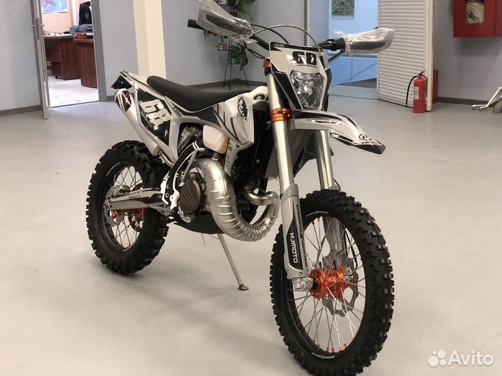 Мотоцикл GR8 300 2T Hengjian Z300 Kamax Lextra