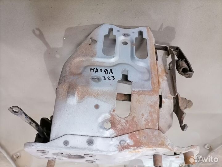 Педальный узел Mazda 323 E5 1.5 1985