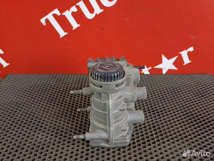 Кран управления тормозами прицепа Daf XF106