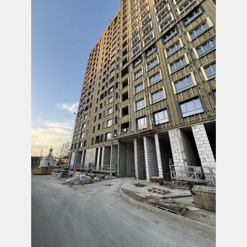 2-к. квартира, 70,7 м², 3/18 эт.