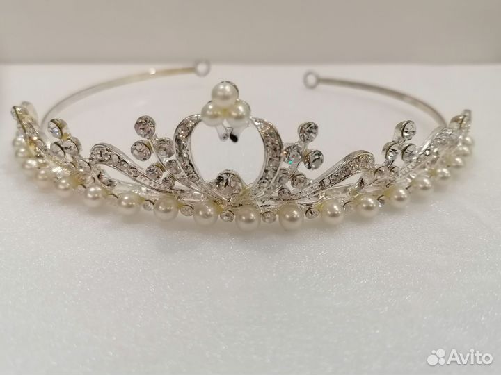 Ободок на Никах