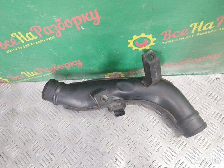 Патрубок интеркулера Volkswagen Tiguan внедорожник