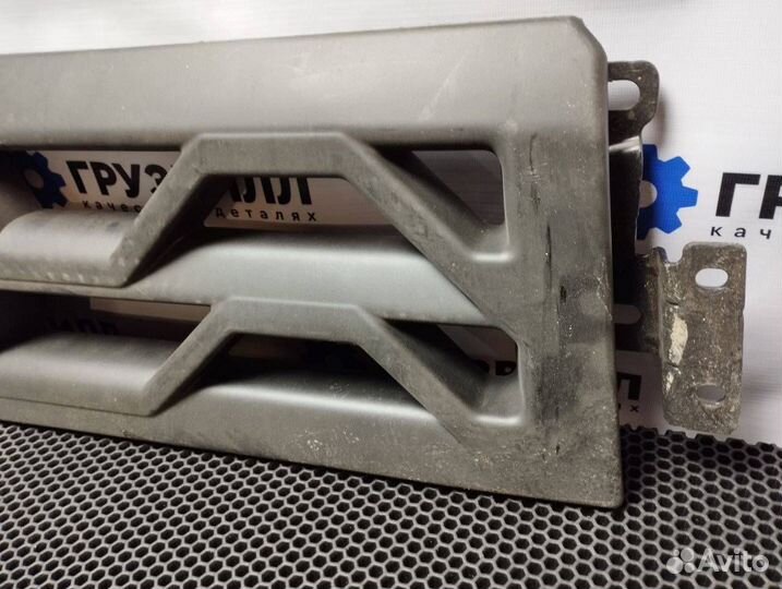 Ступень в бампер Renault T 82276014